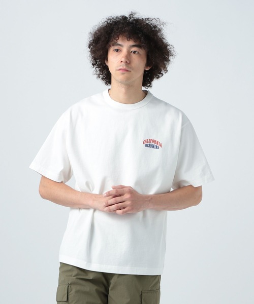 BAYFLOW(ベイフロー)の「SNOWワンポイント刺繍Tシャツ(Tシャツ/カットソー・メンズ・ベージュ/チャコール/ピンク/オフホワイト/ライトグリーン/サックスブルー・MEDIUM/LARGE)」の1枚目の写真