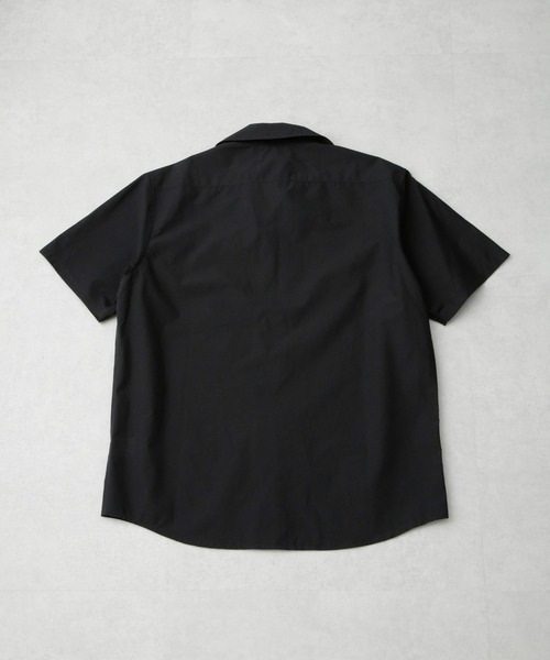 NANO universe(ナノユニバース)の「「MC」coveross(R)カッタウェイカラーシャツ(セットアップ可)(シャツ/ブラウス・メンズ・ブラック/チャコール・M/L)」の3枚目の写真