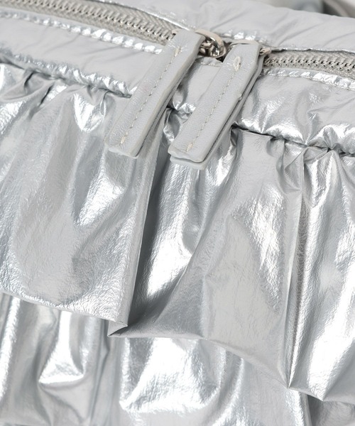 niko and...(ニコアンド)の「オリジナルフリルボディバッグ(ボディバッグ/ウエストポーチ・レディース・アイボリー/シルバー/ブラック・0)」の13枚目の写真