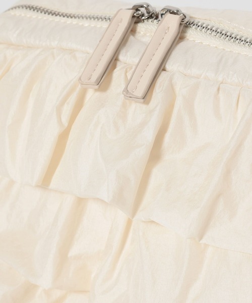 niko and...(ニコアンド)の「オリジナルフリルボディバッグ(ボディバッグ/ウエストポーチ・レディース・アイボリー/シルバー/ブラック・0)」の15枚目の写真