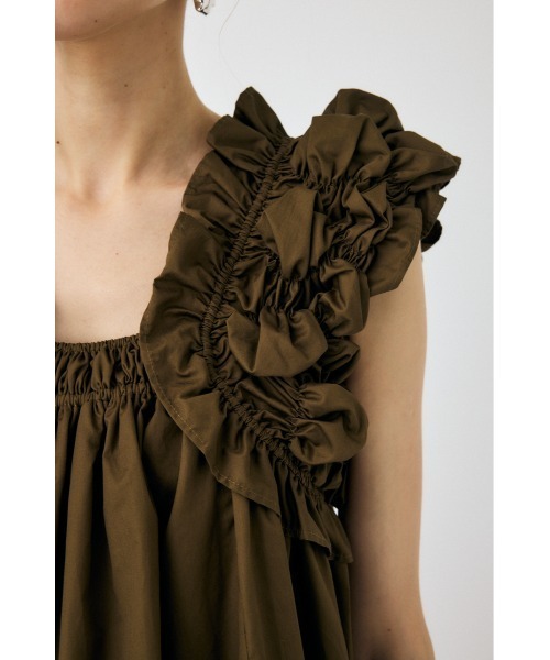 MOUSSY（マウジー）の「SHOULDER FRILLS トップス（その他トップス・レディース・ホワイト/ブラック/カーキ・FREE）」の18枚目の写真