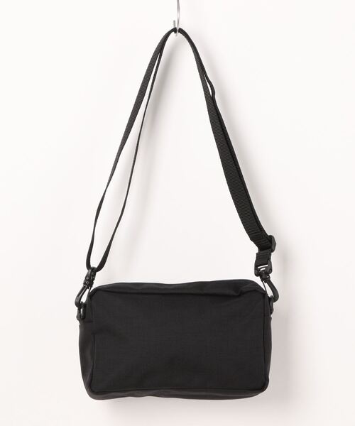 Manhattan Portage(マンハッタンポーテージ)の「Jogger Bag Embroidered Patch THRASHER(ショルダーバッグ・メンズ・ブラック・X-SMALL)」の4枚目の写真