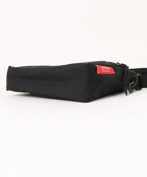 Manhattan Portage(マンハッタンポーテージ)の「Jogger Bag Embroidered Patch THRASHER(ショルダーバッグ・メンズ・ブラック・X-SMALL)」の3枚目の写真