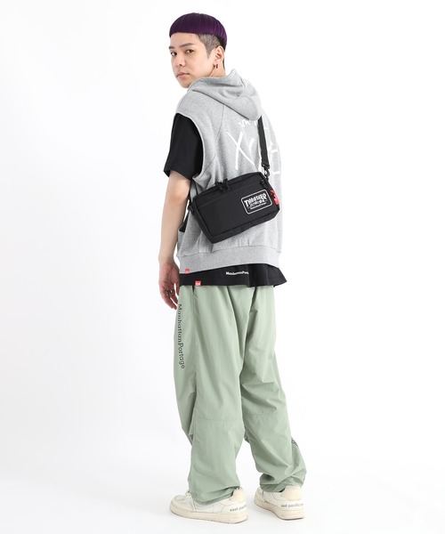 Manhattan Portage(マンハッタンポーテージ)の「Jogger Bag Embroidered Patch THRASHER(ショルダーバッグ・メンズ・ブラック・X-SMALL)」の17枚目の写真