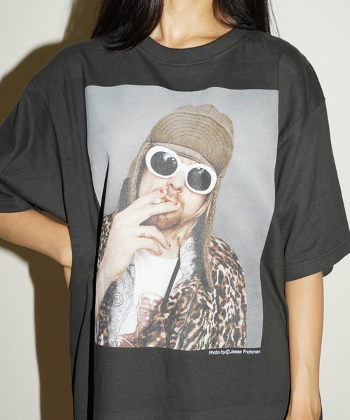 CULTURE SUPPLY(カルチャー サプライ)の「Photo Tee Kurt Cobain(Tシャツ/カットソー・レディース・スミクロ/ホワイト・L/M)」の9枚目の写真