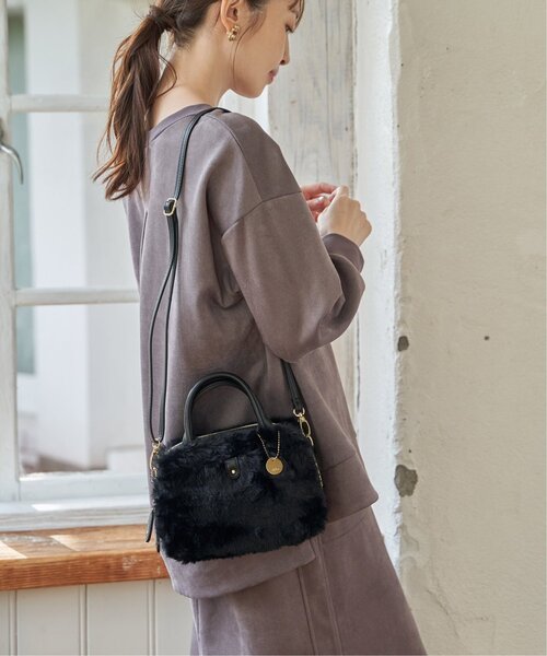 ikka(イッカ)の「【雑誌InRed12月号掲載】エコファー2WAYミニショルダー(ショルダーバッグ・レディース・ブラック/オフホワイト/ダークグリーン/ベージュ/グレー/ホワイト・FREE)」の20枚目の写真