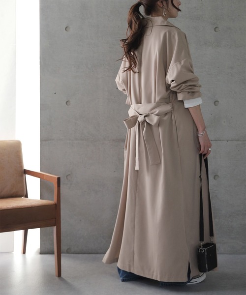 HUG.U（ハグユー）の「こなれトレンチ（トレンチコート・レディース・セージグリーン/ダークグレー/ブラック/ライトベージュ・FREE）」の12枚目の写真