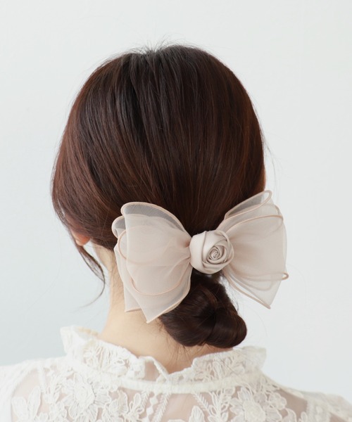 Three Four Time（ｽﾘｰﾌｫｰﾀｲﾑ）の「ローズシフォンリボンヘアゴム【結婚式/パーティ/フォーマル/デイリー】（ヘアゴム・レディース・ベージュ/ブラック・FREE）」の2枚目の写真