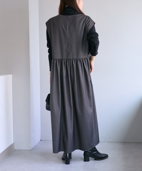 PUAL CE CIN(ピュアルセシン)の「【Du noir】深Vネックジャンパースカート(ジャンパースカート・レディース・チャコールグレー/ブラック・FREE)」の7枚目の写真