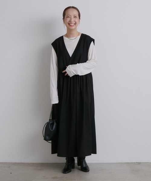 PUAL CE CIN(ピュアルセシン)の「【Du noir】深Vネックジャンパースカート(ジャンパースカート・レディース・チャコールグレー/ブラック・FREE)」の9枚目の写真