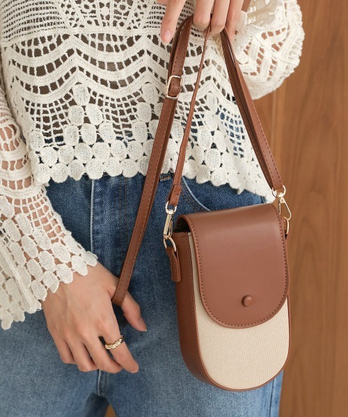 Bab(バブ)の「ミニクロスボディBAG(ショルダーバッグ・レディース・ブラック/ブラウン・ONESIZE)」の4枚目の写真