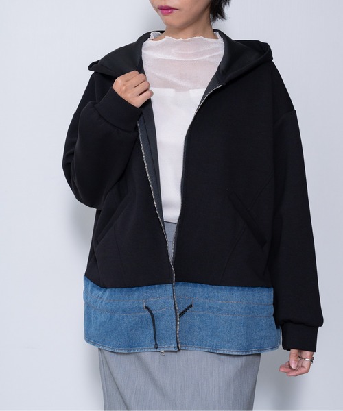 DOLLUPOOPS（ドールアップウップス）の「【ZOZO限定商品】ヘムデニムボンティングパーカー（パーカー・レディース・チャコールグレー/ネイビー/ブラック/グリーン・38）」の2枚目の写真