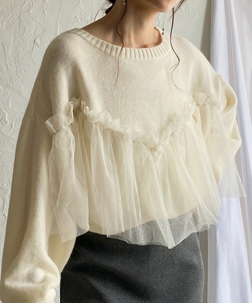 She's Closet(シーズクローゼット)の「ビスチェ風シアーレイヤードチュールドッキングニットトップス(ニット/セーター・レディース・ブラック/グレー/アイボリー/チャコールグレー・FREE)」の2枚目の写真