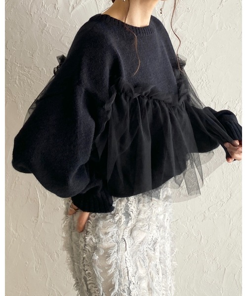 She's Closet(シーズクローゼット)の「ビスチェ風シアーレイヤードチュールドッキングニットトップス(ニット/セーター・レディース・ブラック/グレー/アイボリー/チャコールグレー・FREE)」の5枚目の写真
