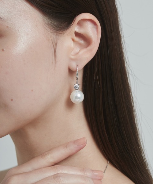 ciite' surgical stainless(シーテサージカルステンレス)の「【 金属アレルギー対応 】 パールビジュー フックピアス サージカルステンレス (ピアス(両耳用)・レディース・シルバー/ゴールド・FREE)」の1枚目の写真