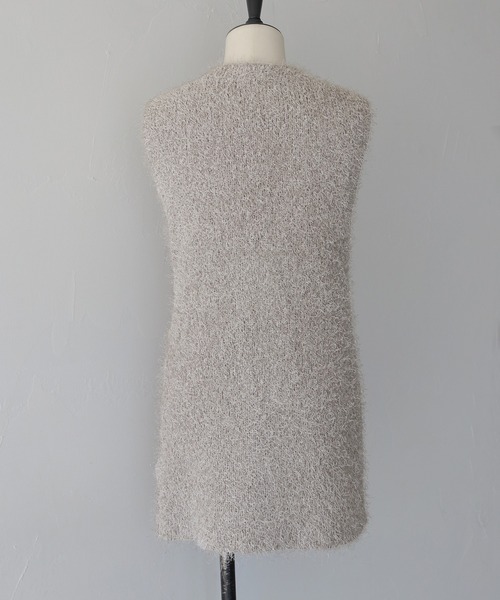 &g'aime（アンジェム）の「【&g'aime】ベルテッドシャギーニットベスト　BELTED SHAGGY KNIT VEST（ニット/セーター・レディース・ブラック/グレイッシュベージュ・FREE）」の5枚目の写真