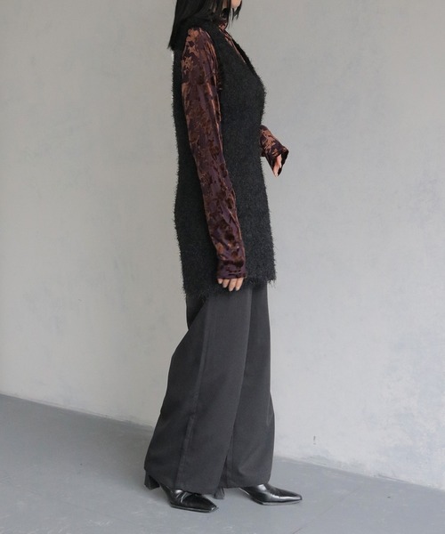 &g'aime（アンジェム）の「【&g'aime】ベルテッドシャギーニットベスト　BELTED SHAGGY KNIT VEST（ニット/セーター・レディース・ブラック/グレイッシュベージュ・FREE）」の14枚目の写真