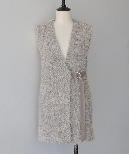 &g'aime（アンジェム）の「【&g'aime】ベルテッドシャギーニットベスト　BELTED SHAGGY KNIT VEST（ニット/セーター・レディース・ブラック/グレイッシュベージュ・FREE）」の16枚目の写真