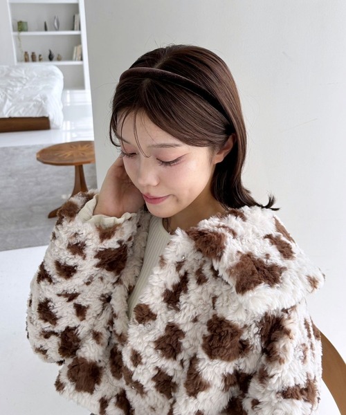 Heather（ヘザー）の「ベロアカチューシャ　232896（カチューシャ・レディース・ブラック/ブラウン・ONE SIZE）」の2枚目の写真