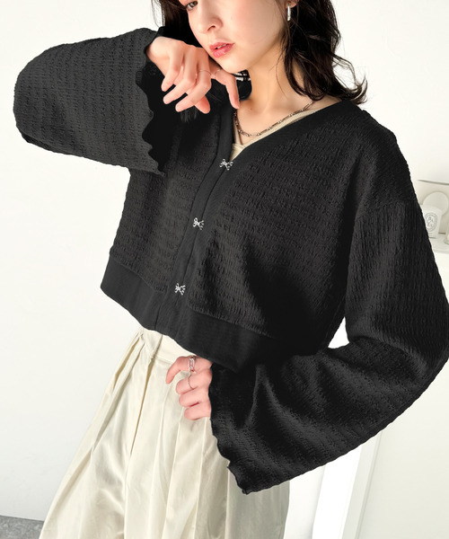 classicalelf(クラシカルエルフ)の「シルエットがキレイ♪ホックデザインショート丈ジャガードカーディガン(カーディガン/ボレロ・レディース・ブラック/アイボリー・LARGE/MEDIUM/SMALL/X-LARGE)」の8枚目の写真