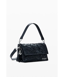 フラワーエンボスショルダーバッグ ブラック