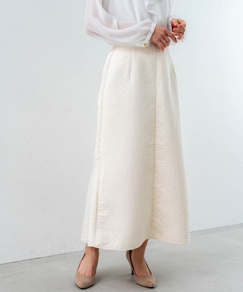 【ANNA LUNA】オケージョンにも使える！ドット柄ジャガード素材の春らしいロングスカート！（スカート）｜ANNA LUNA（アンナルナ）