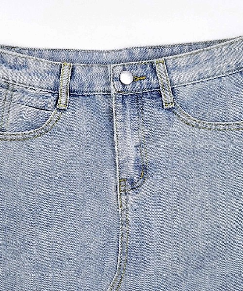 DAY CLOSET(デイ クローゼット)の「レディース 韓国っぽショート丈デニムスカパン(デニムパンツ・レディース・チャコールグレー/ライトブルー・XL/L/2XL/M/S)」の12枚目の写真