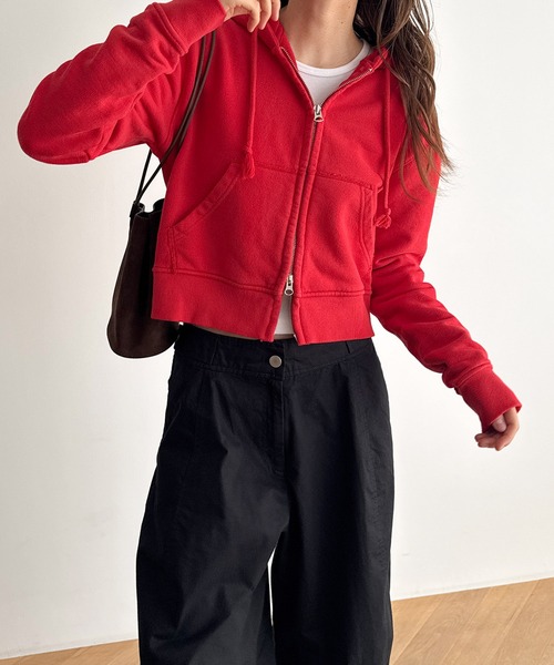 CANAL JEAN(キャナルジーン)の「HARING 裏毛コンパクトパーカー(パーカー・レディース・ネイビー/グレー/レッド・ONE SIZE)」の3枚目の写真