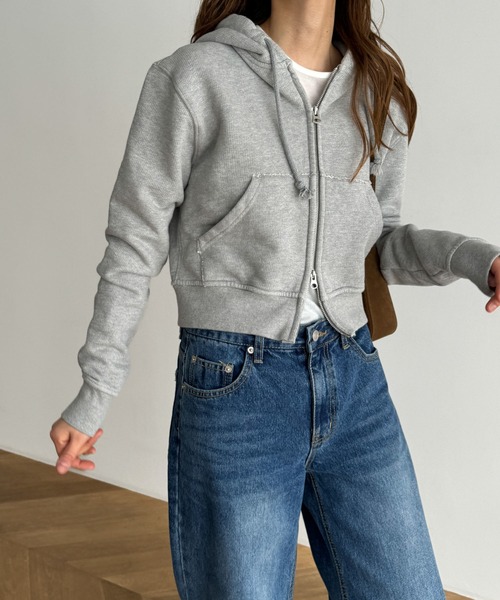 CANAL JEAN(キャナルジーン)の「HARING 裏毛コンパクトパーカー(パーカー・レディース・ネイビー/グレー/レッド・ONE SIZE)」の4枚目の写真