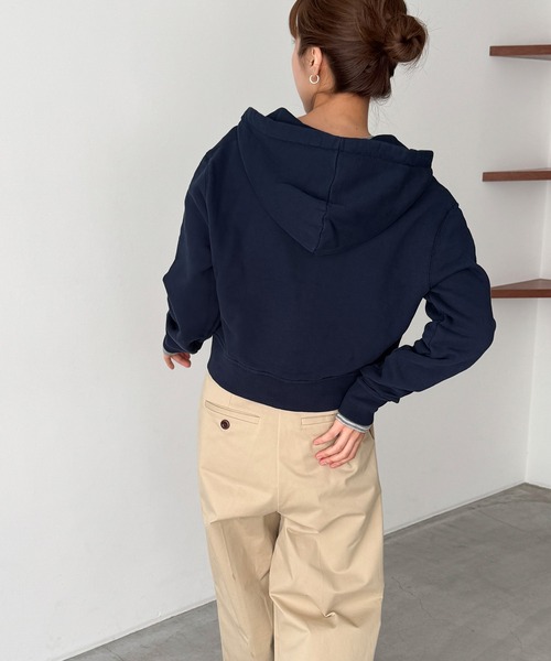 CANAL JEAN(キャナルジーン)の「HARING 裏毛コンパクトパーカー(パーカー・レディース・ネイビー/グレー/レッド・ONE SIZE)」の12枚目の写真