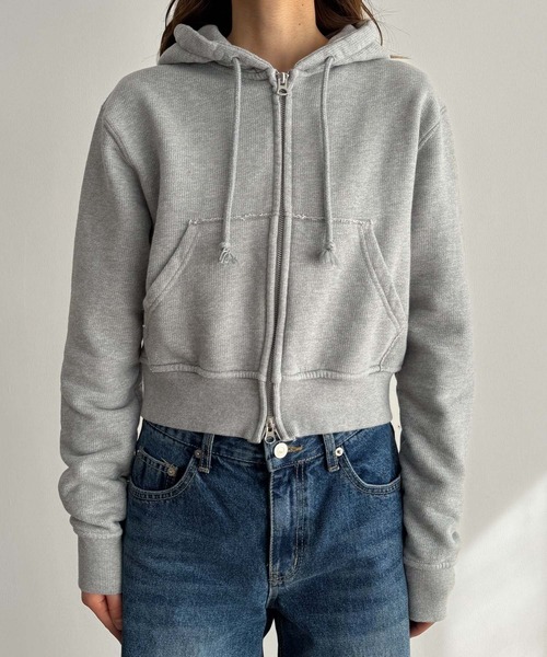 CANAL JEAN(キャナルジーン)の「HARING 裏毛コンパクトパーカー(パーカー・レディース・ネイビー/グレー/レッド・ONE SIZE)」の14枚目の写真