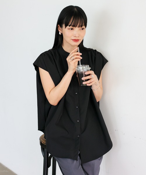 No Rule No Line(ノール-ルノーライン)の「リラックスフレンチスリーブ バンドカラートップス バンドカラーシャツ(Tシャツ/カットソー・レディース・ホワイト/ライトグレー/ブラック・FREE)」の14枚目の写真