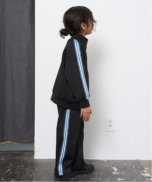 b・ROOM(ビールーム)の「【セットアップ可能】サイドラインタックパンツ【子供服】【キッズ】【男の子】【女の子】(その他パンツ・キッズ・パープル/ブラック/アイボリー/モスグリーン・110cm/150cm/140cm/130cm/120cm/100cm)」の19枚目の写真