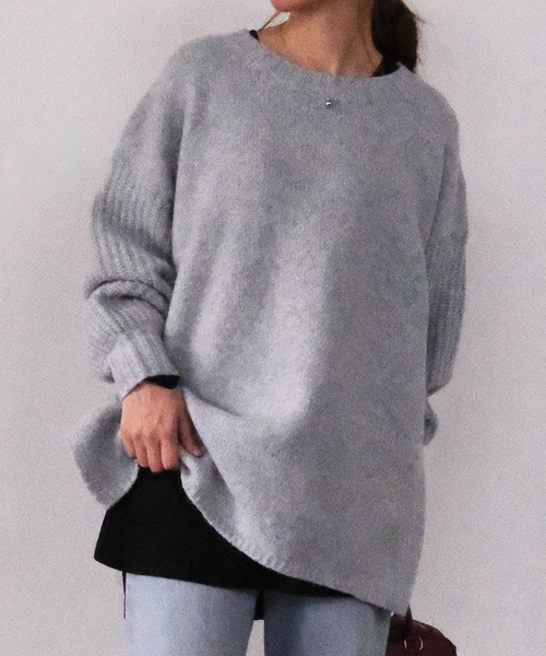 aquagarage(アクアガレージ)の「MUMU×aquagarageコラボ 裾付き裏起毛インナー(Tシャツ/カットソー・レディース・ホワイト系その他4/ブラック系その他5/ホワイト×ブルー/ホワイト系その他5/ホワイト系その他7/ホワイト系その他6/ブラック系その他6/ホワイト系その他3/ブラック系その他4/ブラック系その他7・M/LL/L)」の10枚目の写真