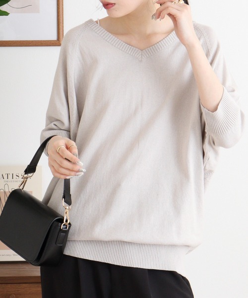 atONE(アットワン)の「ドルマンシルエット5分袖ニット(ニット/セーター・レディース・グレイッシュベージュ/ライトグレー/ネイビー/ブラック/オフホワイト・M-L/LL~3L/4L~5L)」の1枚目の写真