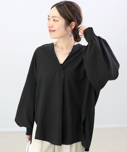 Aletta vita（アレッタビータ）の「ボウタイ付エステルローン後ろボタンブラウス（シャツ/ブラウス・レディース・オフホワイト/ブラック/ベージュ×ブラック/ブラック×ホワイト・FREE）」の8枚目の写真