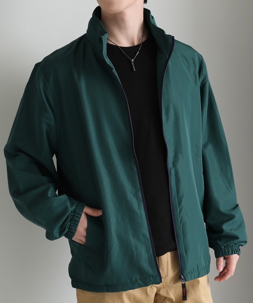 TopIsm(トップイズム)の「【2025】撥水加工 裏メッシュ 無地 インフードスタンドフルジップ ウインドブレーカー(マウンテンパーカー・メンズ・グレイッシュブルー/ベージュ/ブラック/レッド/グリーン・M/LL/L)」の3枚目の写真