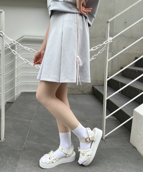 F i.n.t（フィント）の「レースライントラックスカート【セットアップ可能】/ fint　フィント（スカート・レディース・オフホワイト/ネイビー/ライトブルー・FREE）」の2枚目の写真