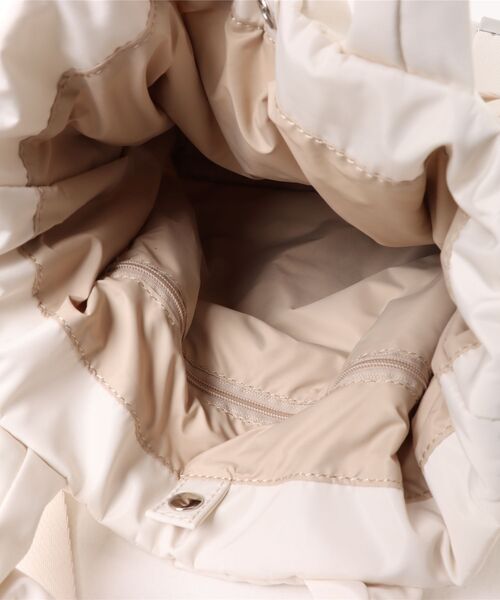 OUTDOOR PRODUCTS（アウトドアプロダクツ）の「【OUTDOOR PRODUCTS】2way Belt Tote [S]（ショルダーバッグ・レディース・ブラック/ホワイト/ブルー/シルバー/ブラウン/チャコール/オレンジ・S）」の13枚目の写真