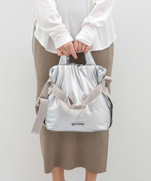 OUTDOOR PRODUCTS（アウトドアプロダクツ）の「【OUTDOOR PRODUCTS】2way Belt Tote [S]（ショルダーバッグ・レディース・ブラック/ホワイト/ブルー/シルバー/ブラウン/チャコール/オレンジ・S）」の7枚目の写真