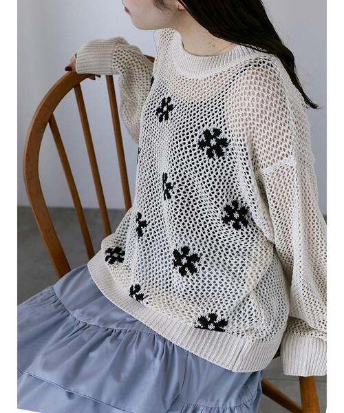 ehka sopo（エヘカソポ）の「花柄メッシュニットプルオーバー（ニット/セーター・レディース・キナリ/イエロー/ミント・F）」の4枚目の写真