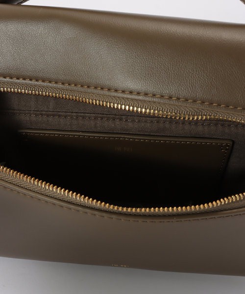 JW PEI（ジェイダブリューペイ）の「JW PEI/ジェイダブリューペイ HANDLE BAG（ショルダーバッグ・レディース・カーキ・FREE）」の17枚目の写真