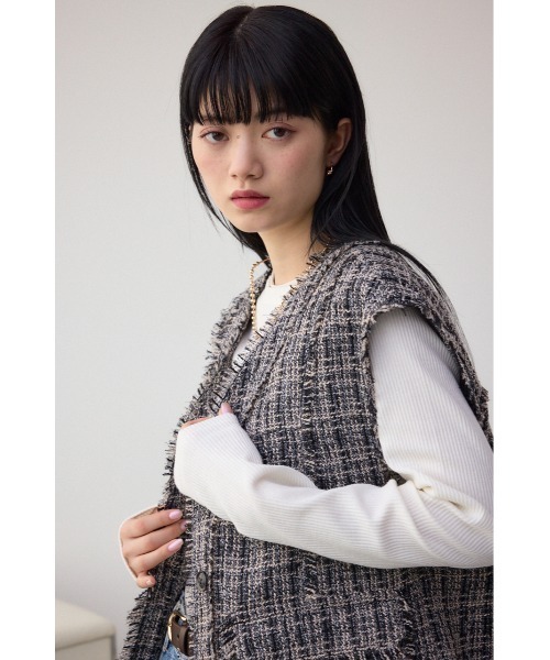 AZUL by moussy(アズールバイマウジー)の「ツイードフリンジベスト(ベスト・レディース・ブラック系その他/ホワイト系その他・FREE)」の14枚目の写真