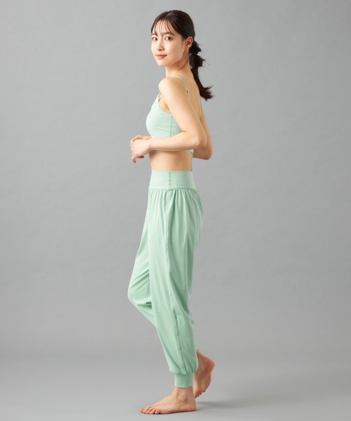 Chacott(チャコット)の「ZEN ブラトップ(タンクトップ・レディース・ブラック/ライトグリーン/ライトブルー・M/S/L)」の9枚目の写真