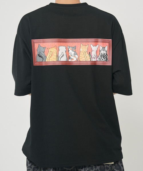 CORISCO(コリスコ)の「アニマル晩餐柄Tシャツ(M1)(Tシャツ/カットソー・メンズ・ホワイト系1/ホワイト系2/グレー系2/ブラック系2/キナリ/ブラック系1/グレー系1/オートミール・MEDIUM/LARGE/X-LARGE)」の15枚目の写真