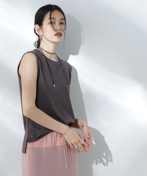 NANO universe（ナノユニバース）の「Anti Soaked(R) 汗染み防止ノースリーブTシャツ（Tシャツ/カットソー・レディース・ホワイト/ブラック/カーキ/チャコール・S/M）」の3枚目の写真