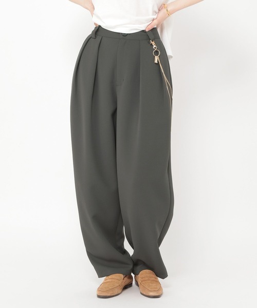 studio CLIP（スタディオクリップ）の「【daily CLIP】TRタックカーブスラックス（スラックス・レディース・ベージュ/チャコール/アイボリー・MEDIUM/LARGE）」の4枚目の写真