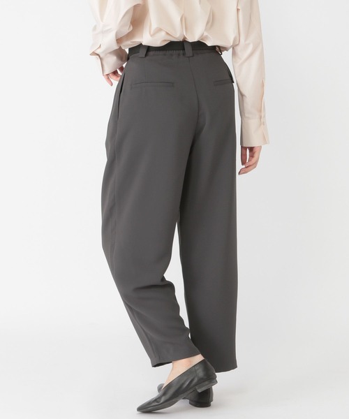 studio CLIP（スタディオクリップ）の「【daily CLIP】TRタックカーブスラックス（スラックス・レディース・ベージュ/チャコール/アイボリー・MEDIUM/LARGE）」の8枚目の写真