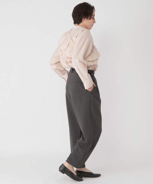 studio CLIP（スタディオクリップ）の「【daily CLIP】TRタックカーブスラックス（スラックス・レディース・ベージュ/チャコール/アイボリー・MEDIUM/LARGE）」の12枚目の写真