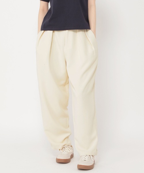 studio CLIP（スタディオクリップ）の「【daily CLIP】TRタックカーブスラックス（スラックス・レディース・ベージュ/チャコール/アイボリー・MEDIUM/LARGE）」の14枚目の写真